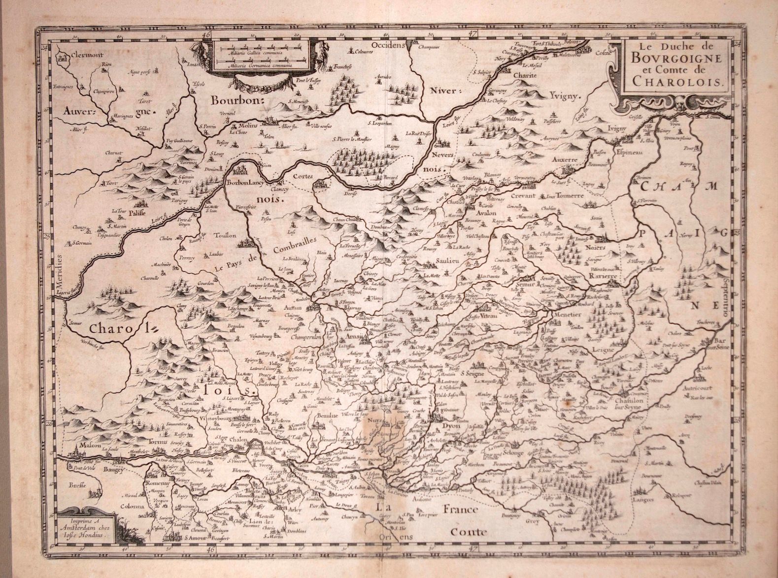 Null Carte XVIIe s. : « De Duché de BOURGOGNE et le Comté de CHAROLAIS. « Le Duc&hellip;