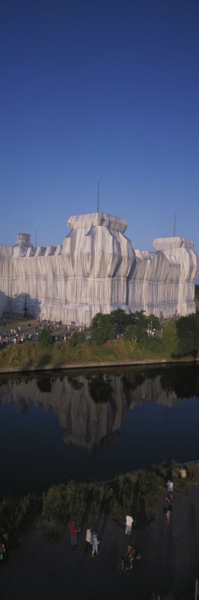 Null 
SUR DESIGNATION - CHRISTO (1935-2020) et Jeanne-Claude (1935-2009) Wrapped&hellip;