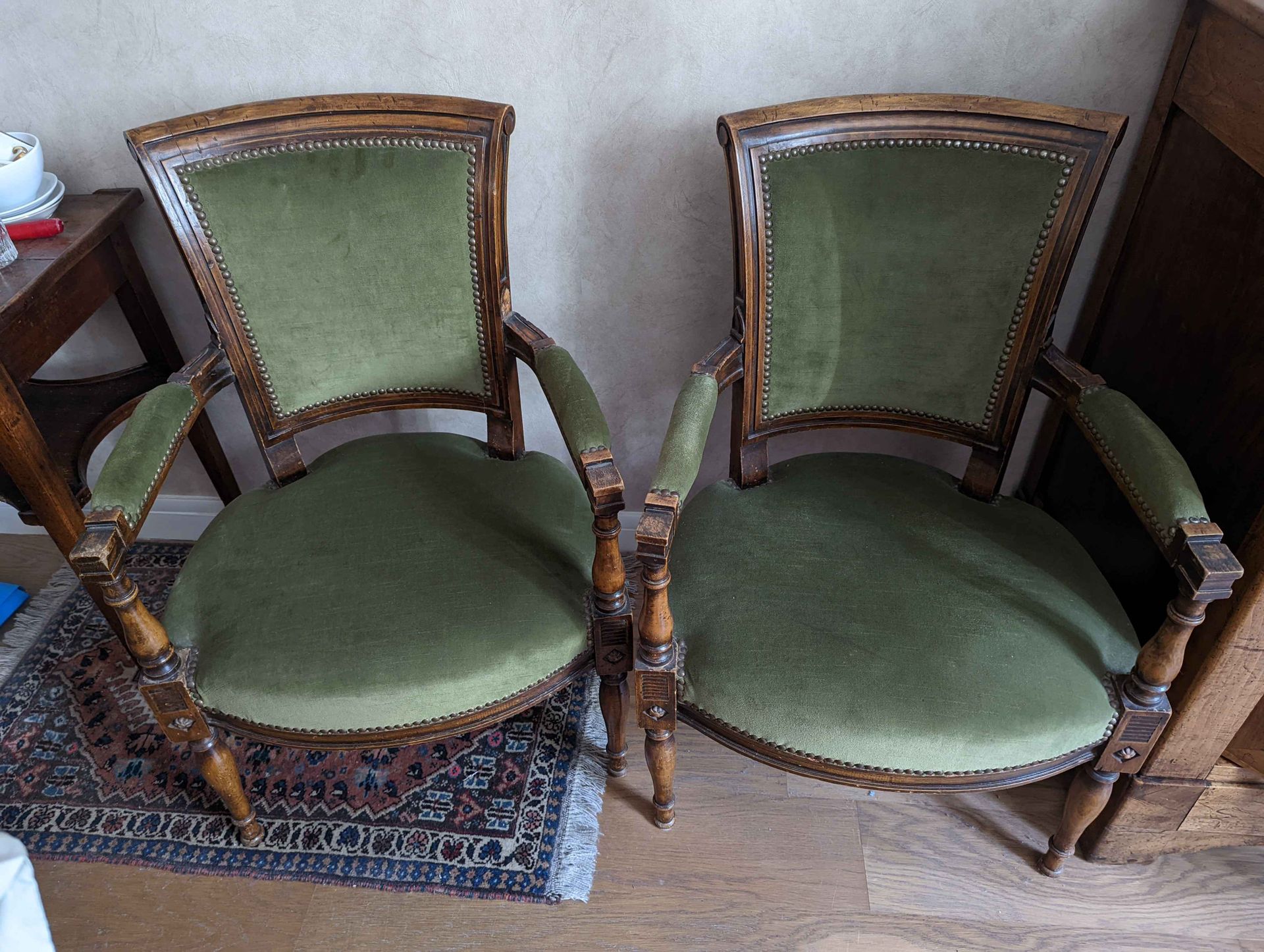 Null ON DESIGNATION /

Pair of armchairs, Directoire style, green velvet upholst&hellip;