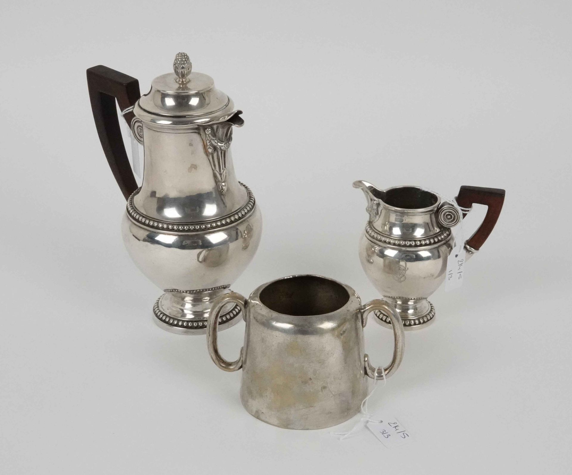 Null Teekanne und Milchkännchen aus Silber mit Perlendekor, Minerva-Stempel, Gol&hellip;