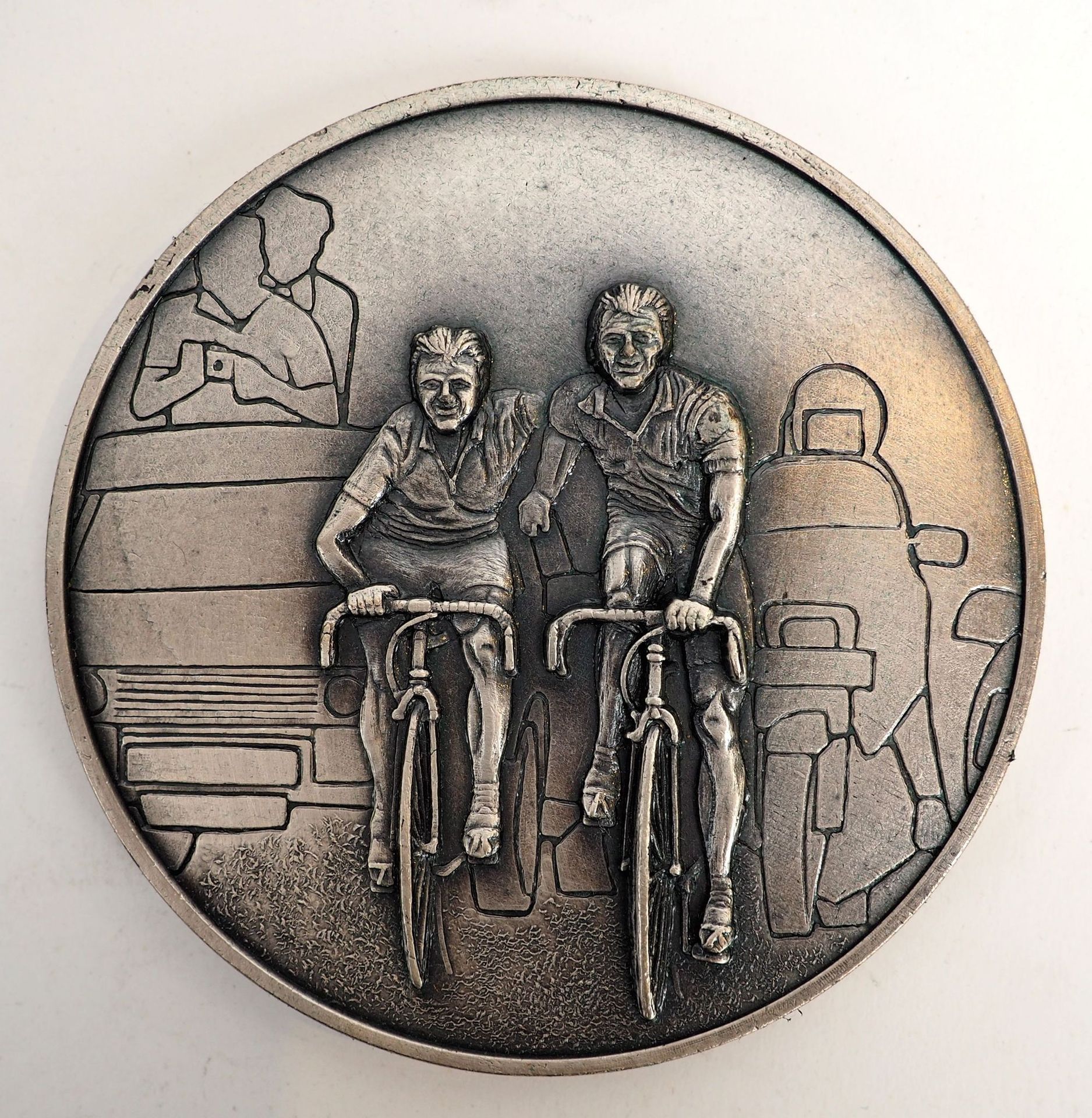 Null Cycling/Tour 87/Hinault/LeMond/Alpe. Large medal commemorating the arrival &hellip;
