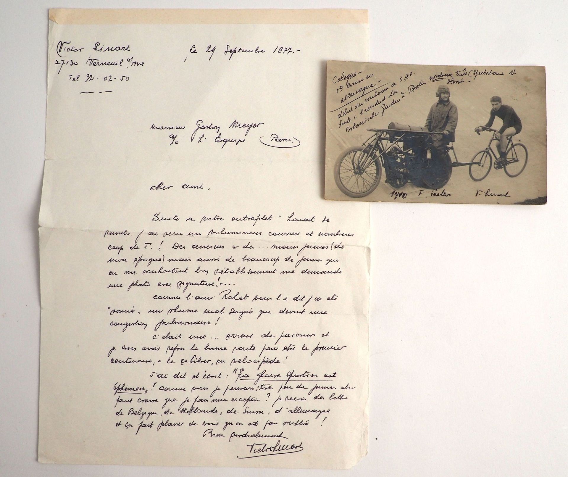 Null 自行车/中距离/维克多-利纳特（1889-1977）。两件关于四次世界冠军的作品：a）照片明信片，代表他在1910年在F.Peeters之后，他在正面&hellip;