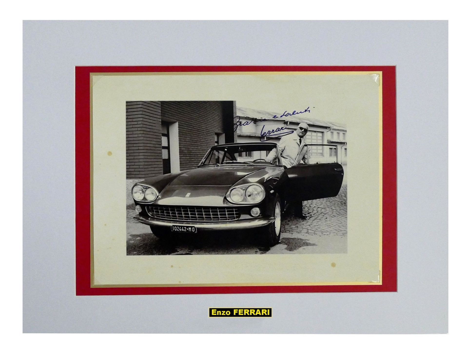 Null 
Automobile/F1/Enzo FERRARI. Photo noir & blanc jaunie avec qq rousseurs (2&hellip;