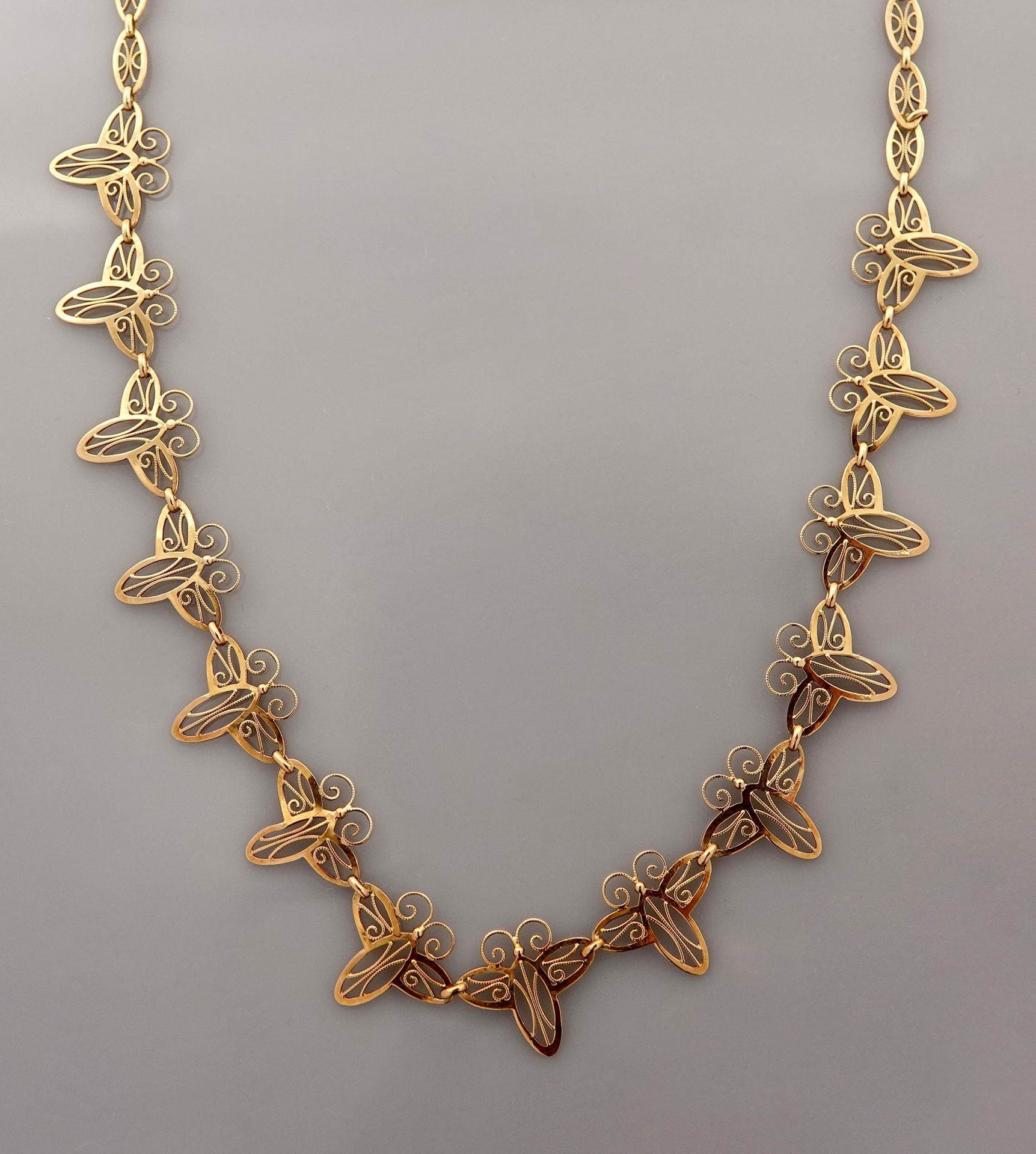 Null 黄金Draperie项链，750毫米，弹簧扣，长40厘米，约1920年，重量：10.9克，毛重。