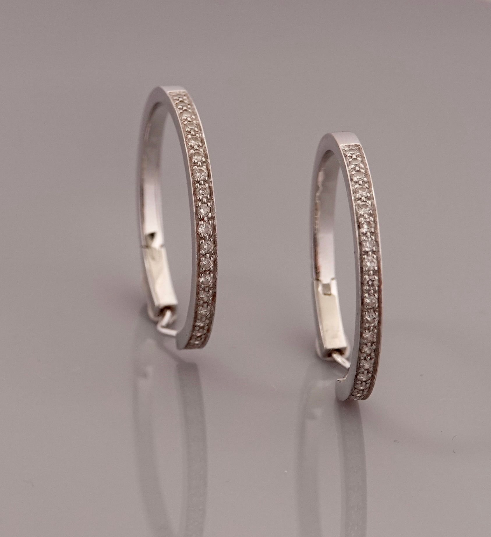 Null White gold hoop earrings, 750 MM, highlighted with round diamonds, width 3 &hellip;