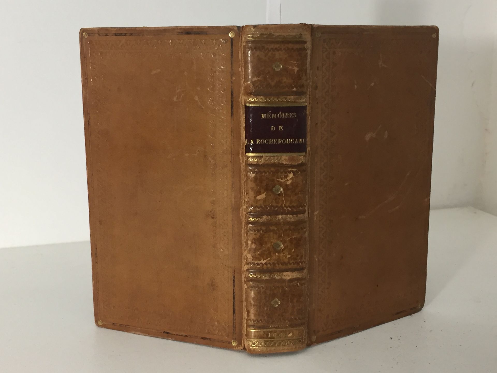 Null LA ROCHEFOUCAULD: Memoirs. Cologne, Van Dyck, 1663. In-12 full tan glazed c&hellip;