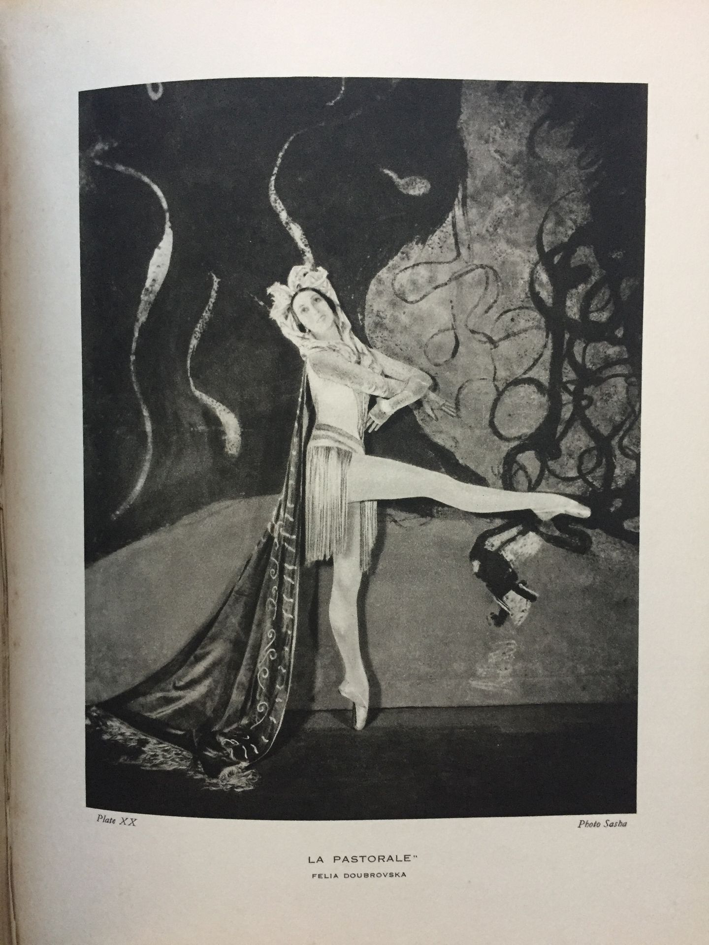 Null 俄罗斯芭蕾舞团 - BLANCHE（雅克-埃米尔）。PROPERT（W.A）：《俄罗斯芭蕾舞团1921-1929》。伦敦，约翰-莱恩，1931年。In&hellip;