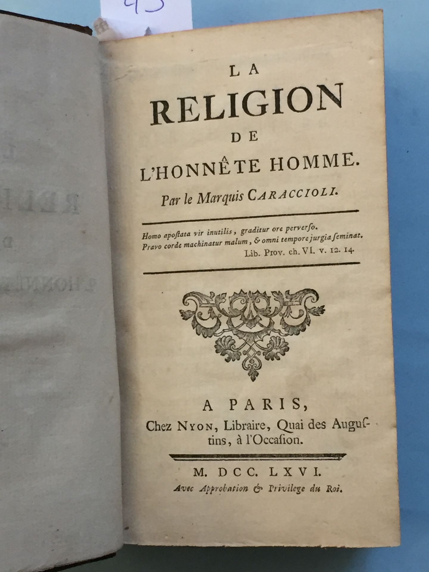 Null CARACCIOLI: La religion de l'honnête homme. Nyon, 1766. In-12 basane marbré&hellip;