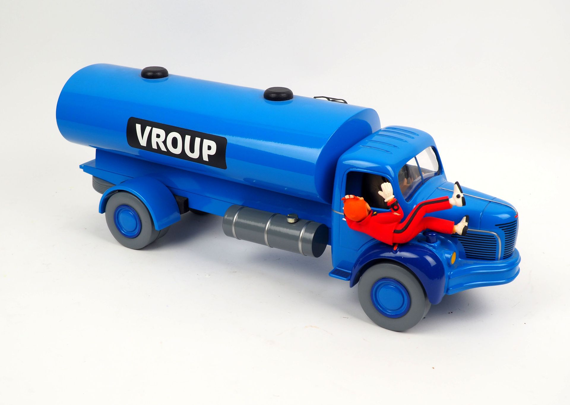Null 弗朗昆
斯皮鲁和范塔西奥
由Aroutcheff出版的Vroup卡车，蓝色编号，签名为999份
灰色网络版
(没有盒子，没有证书，斯皮鲁的状况不好)