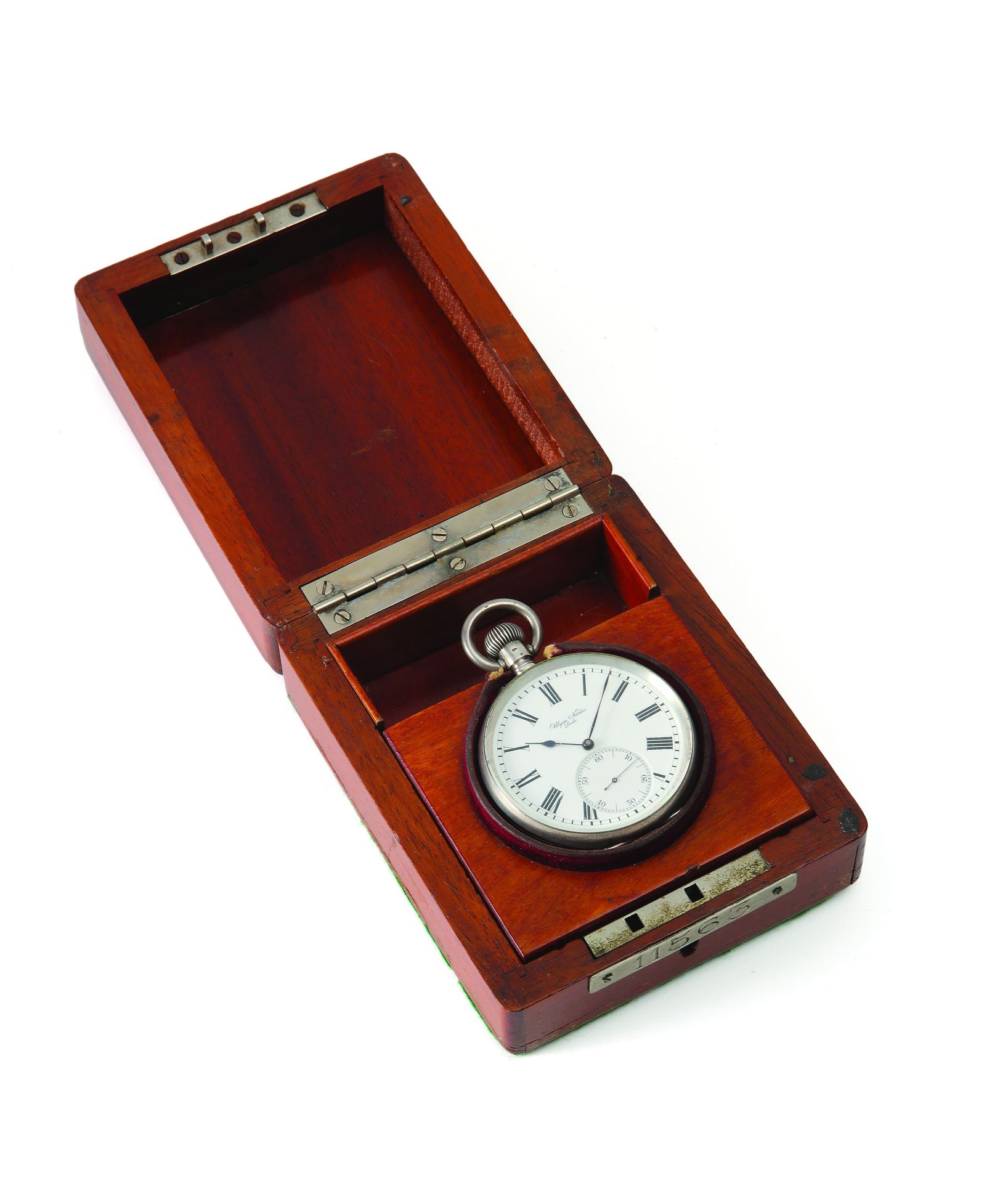 ULYSSE NARDIN Chronomètre primé en concours en 1905
Montre de poche en argent 87&hellip;