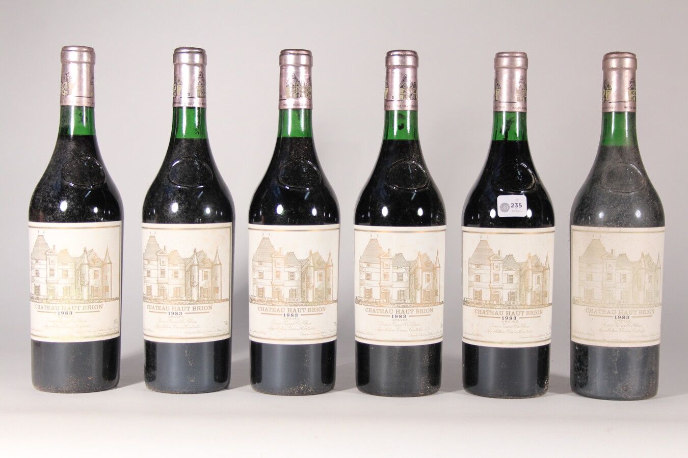 Null 1983年 - 奥比昂酒庄

佩萨克-雷奥良红葡萄酒 - 6瓶