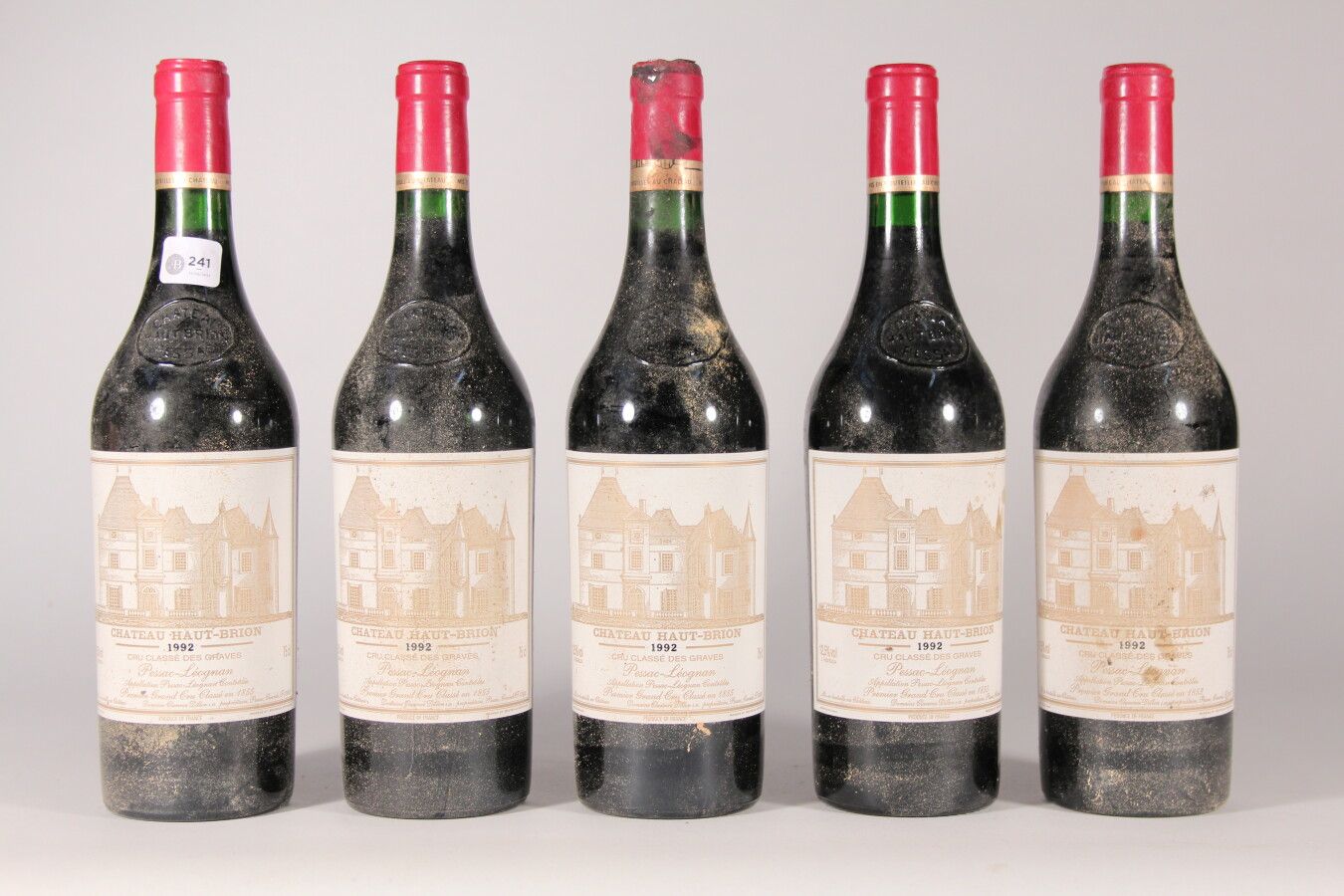 Null 1992 - 奥比昂酒庄

佩萨克-雷奥良红葡萄酒 - 5瓶