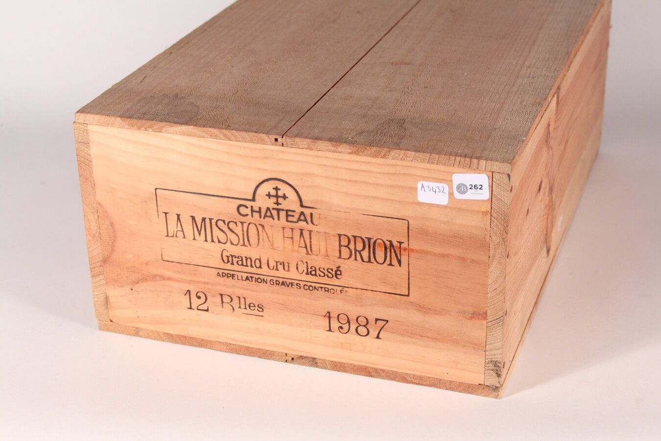 Null 1987年--奥比昂酒庄(Chateau La Mission Haut Brion)

佩萨克-雷奥良红葡萄酒 - 12瓶