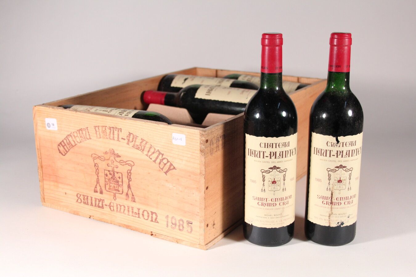 Null 1985 - Château Haut Plantey

Saint-Emilion Red - 12 bottiglie CBO