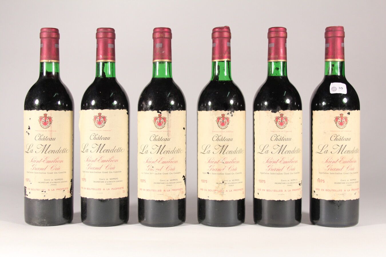 Null 1975 - Château La Mondotte

Saint-Emilion Red - 6 bottles (low neck)