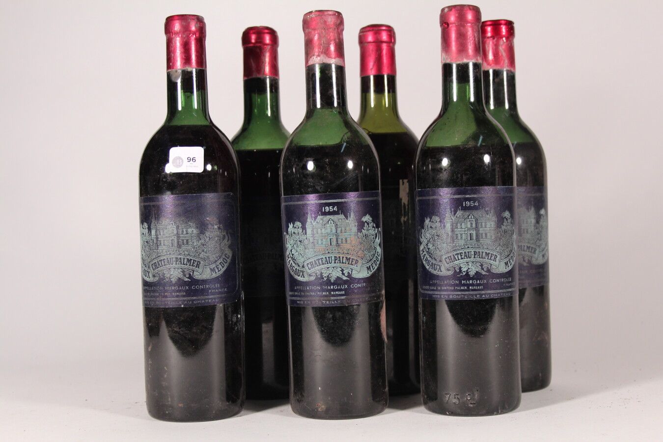 Null 1954 - Château Palmer

Margaux - 5 bottiglie (di cui 5 basse)

1950 - Châte&hellip;