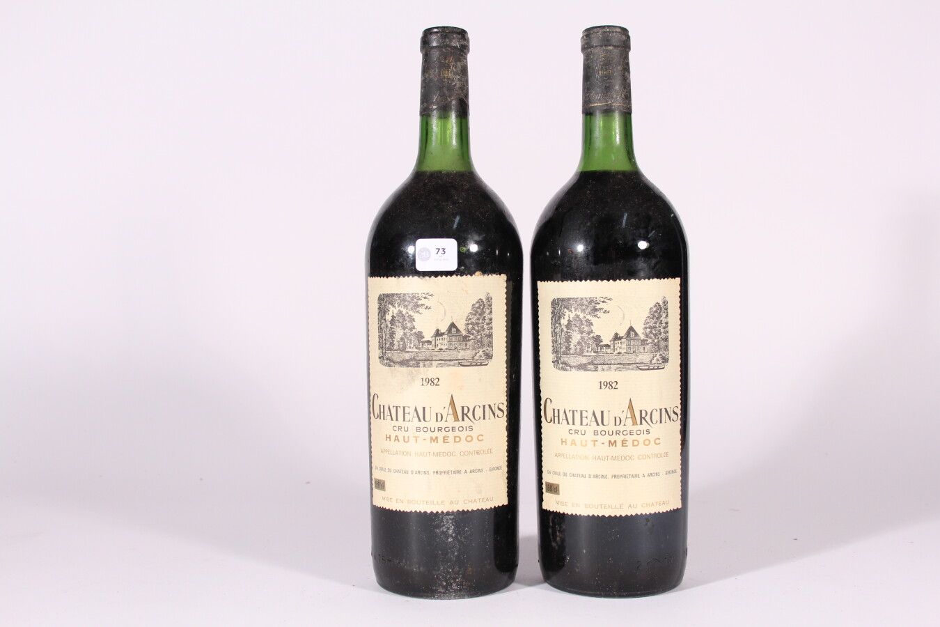 Null 1982 - Château d'Arcins - Cru Bourgeois

Haut-Médoc Rouge - 2 mags