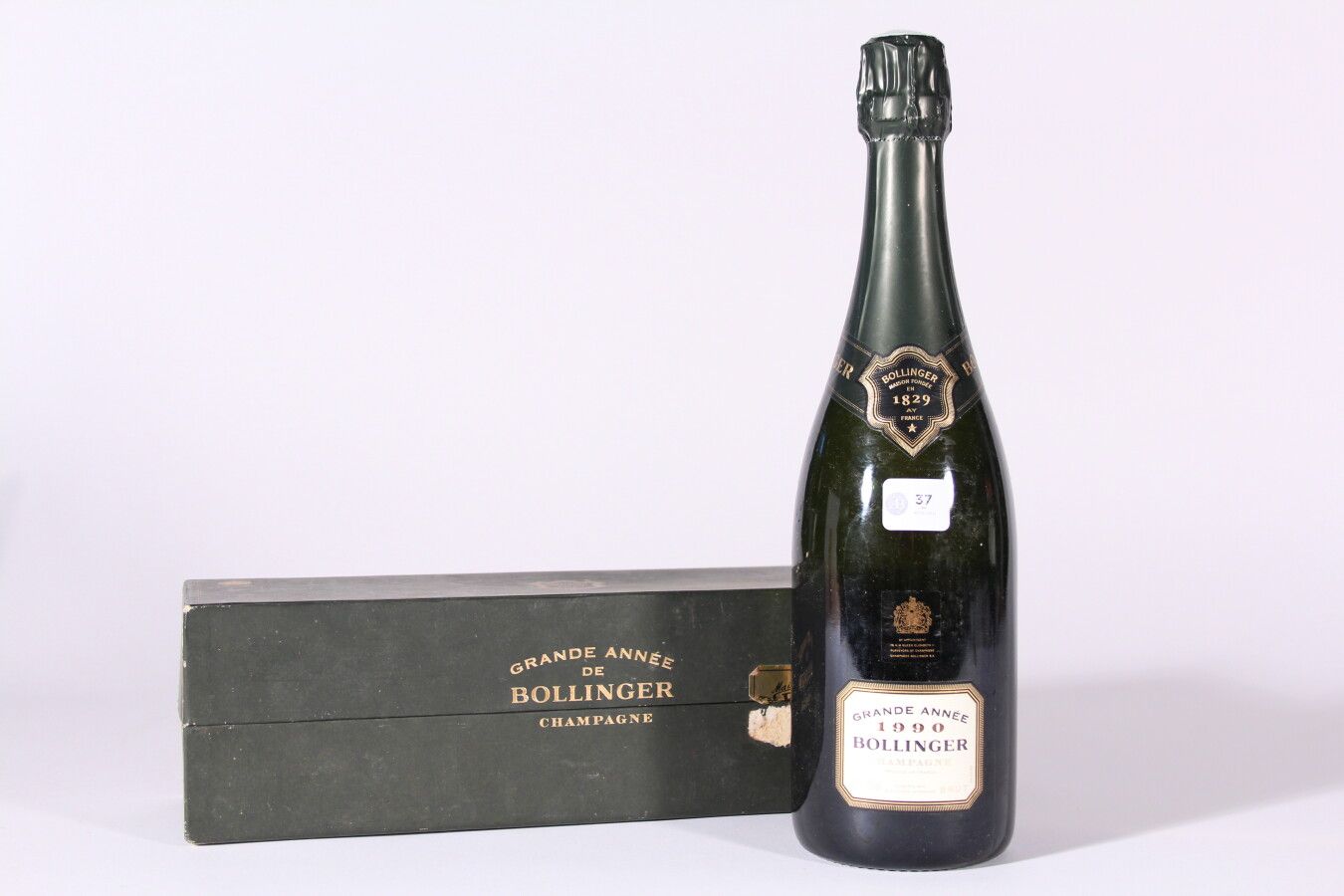 Null 1990 - Bollinger Grande Année

Champagne - 1 blle