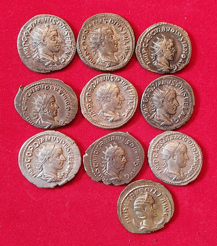 Null Roma. 10 Antoninos. Gordiano III, Trajano Decio, Etruscilla, Volusiano. TB+&hellip;