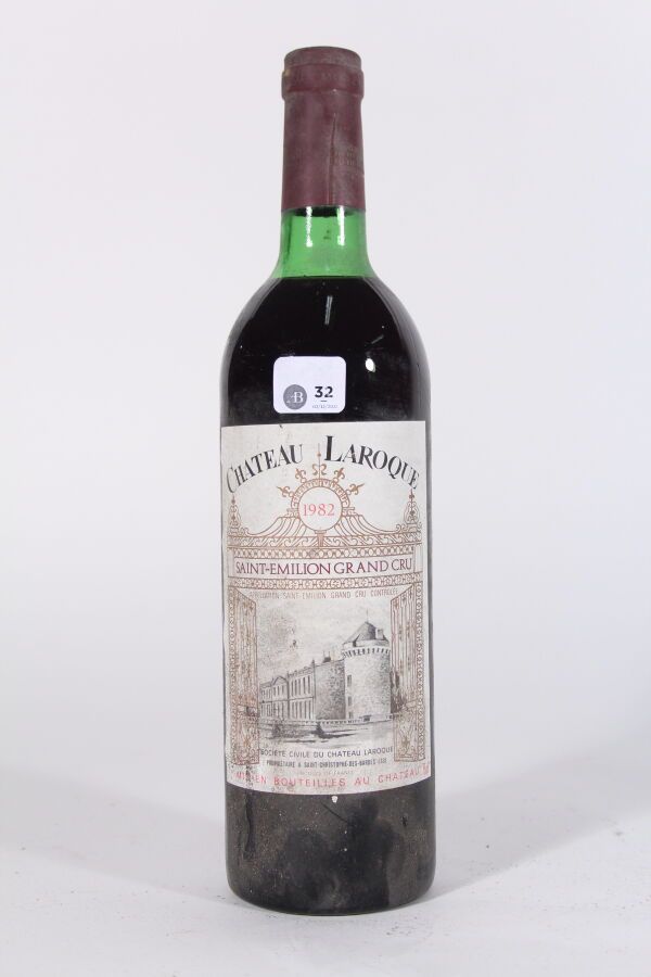 Null 1982 - Château Laroque
Saint-Émilion Rojo - 1 botella