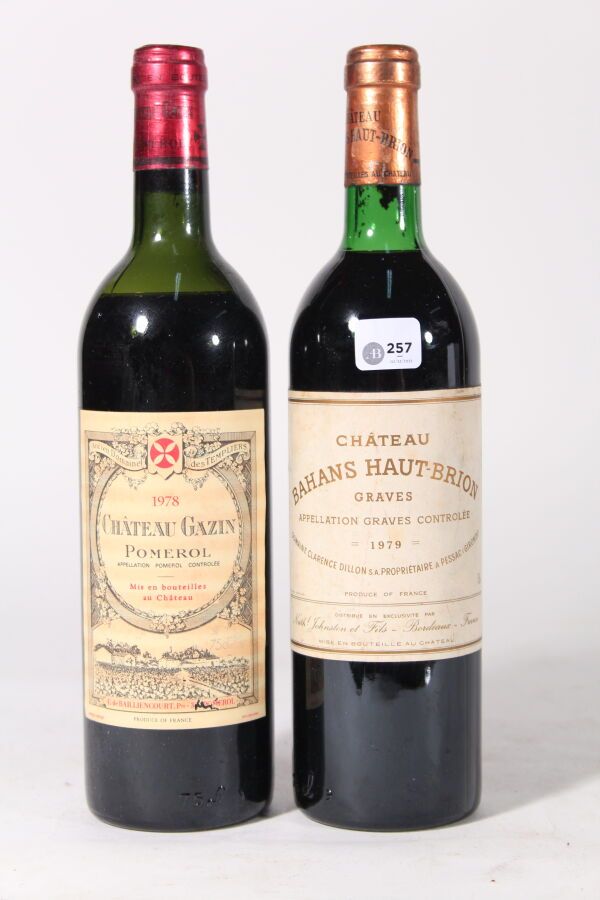 Null 1979 - Le Bahans du Château Haut-Brion
Rosso Graves - 1 bottiglia 
1978 - C&hellip;