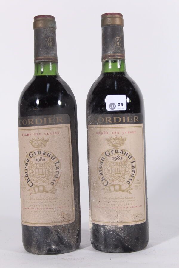 Null 1982年 - 格劳德-拉罗斯酒庄
圣朱利安红葡萄酒 - 2瓶