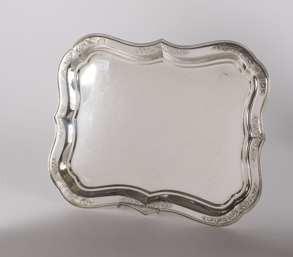 Null Rectangular silver tray 934 thousandths with scalloped edge, the wing with &hellip;