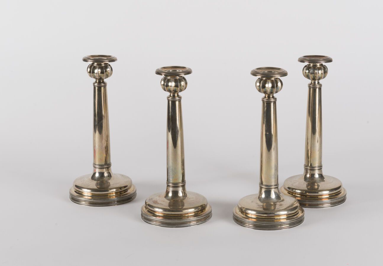 Null Series of four torches, the mount in silver 934 thousandths, they rest on a&hellip;