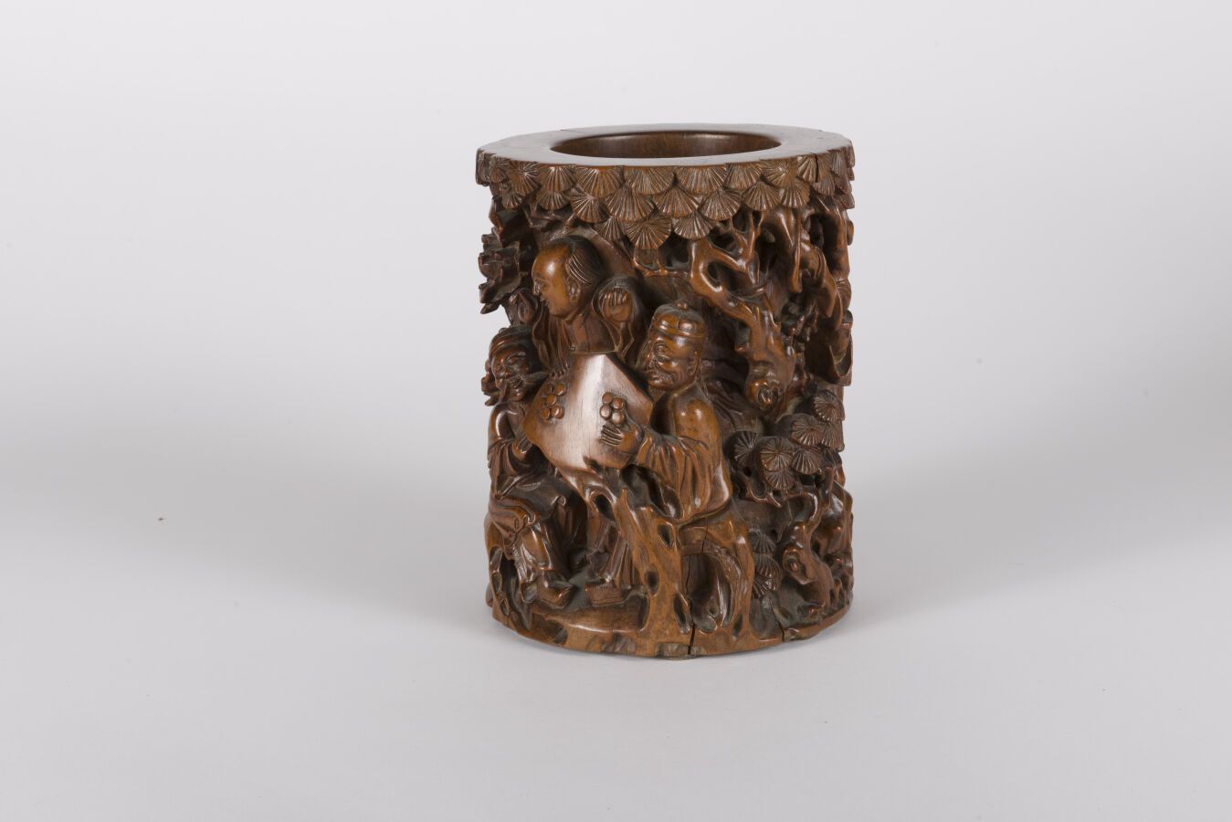 Null Pot à pinceaux en bois et pot couvert en bambou
Chine, XXe siècle
A décor s&hellip;