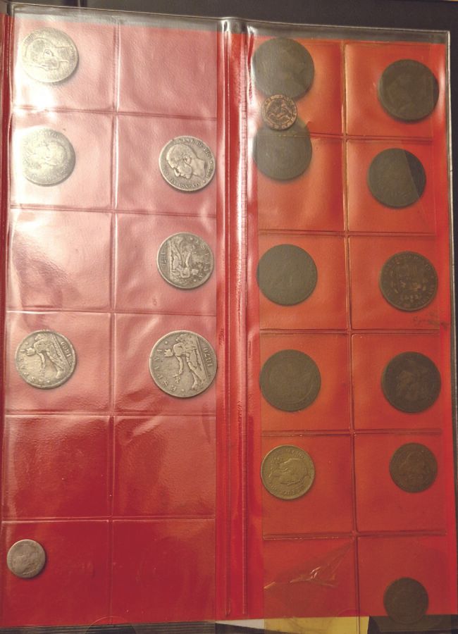 Null Espagne: Classeur Numis contenant 367 monnaies des 19 et20e siècles, dont 3&hellip;
