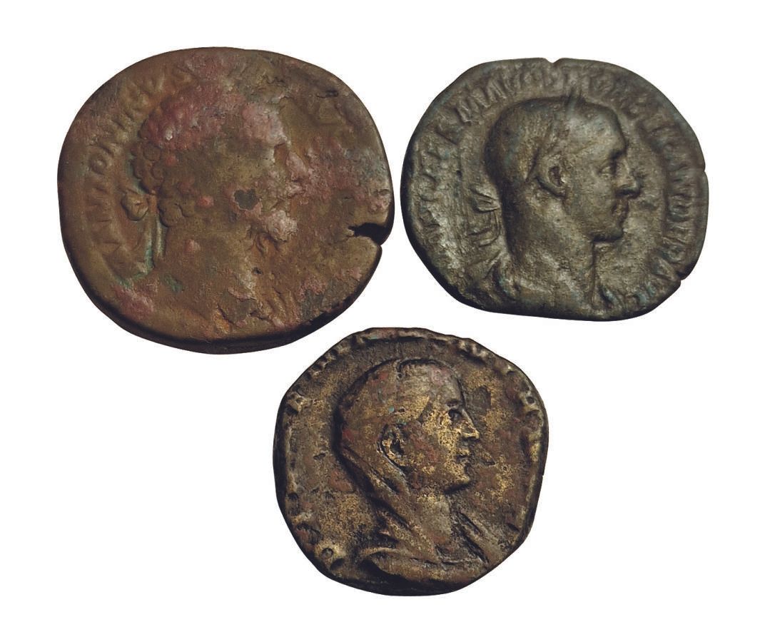 Null Lot de 3 bronzes: Marc Aurèle Sesterce, Alexandre Sévère Sesterce, Marinian&hellip;
