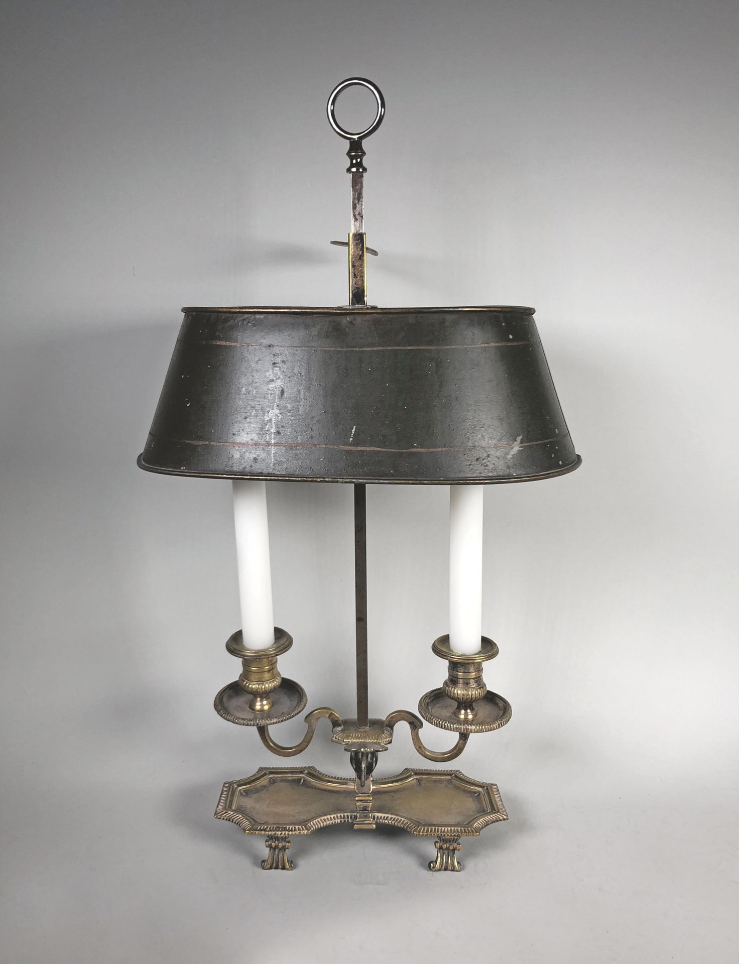 Null Lampe bouillotte à deux bras de lumière en bronze, l'abat-jour en tôle laqu&hellip;
