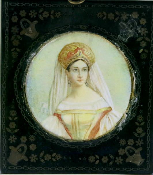 École RUSSE du XIXe siècle Portrait de femme en costume de cour du XIXe siècle. &hellip;