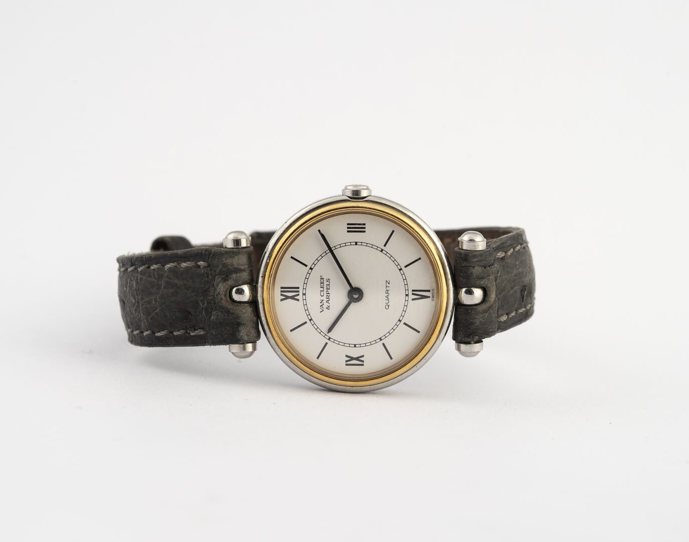 Null 
VAN CLEEF & ARPELS PARIS




Pulsera de reloj de señora "La Collection



&hellip;
