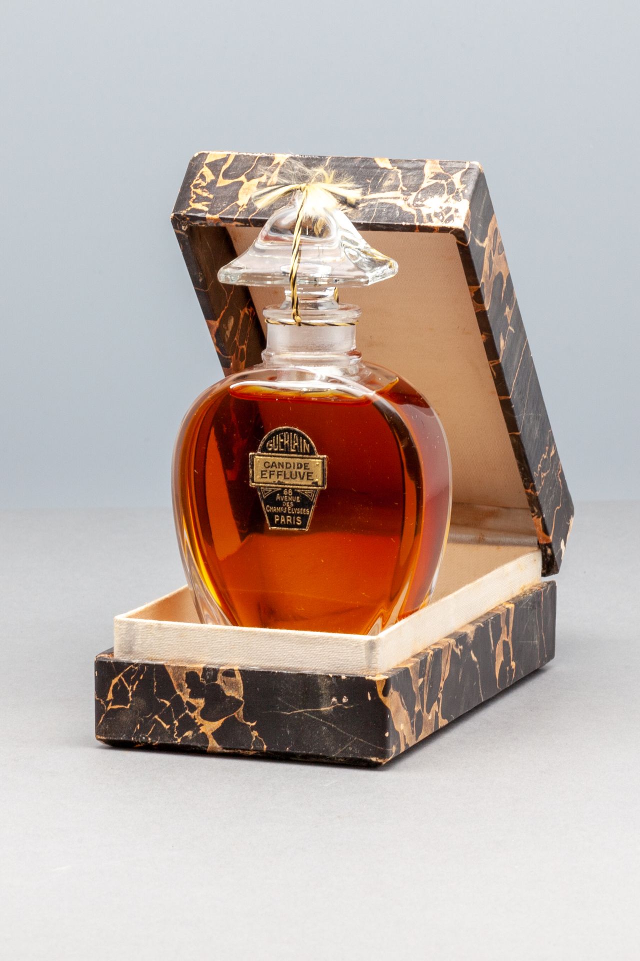 GUERLAIN "CANDIDE EFFLUVE" Bottle in crystal of BACCARAT. Legendary label. Seale&hellip;
