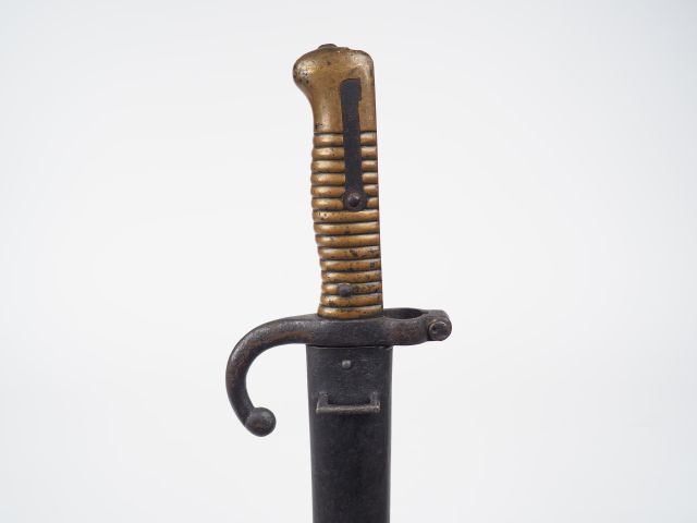 Null Baïonnette française modèle 1866 pour fusil Chassepot, lame yatagan marquée&hellip;