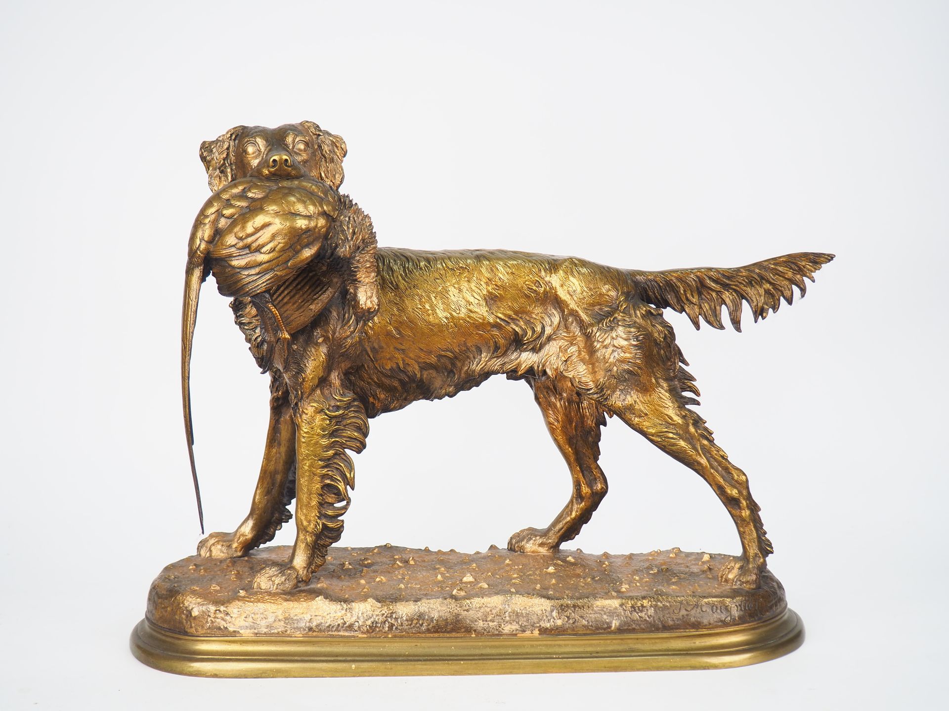 Null 朱尔-莫尼耶兹。

"猎犬与野鸡。

古铜色的雕塑。

签名。

尺寸：44 x 58 x 21 厘米。