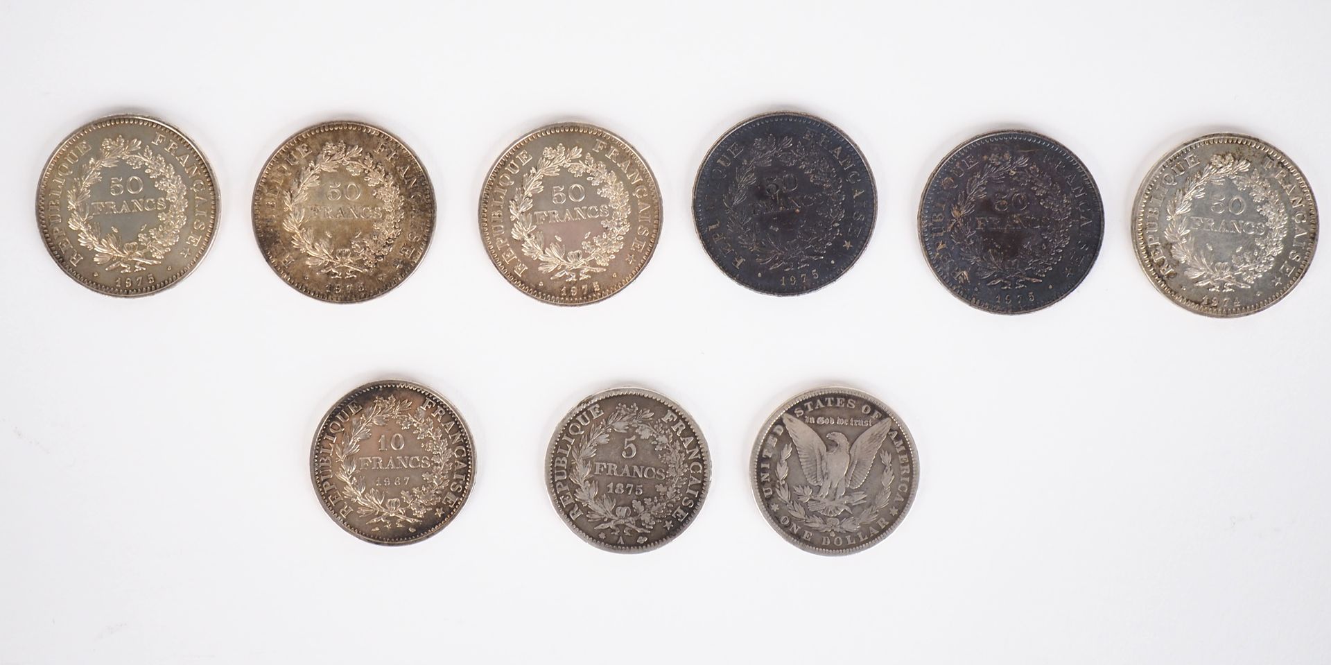 Null - six pièces de 50 Francs en argent, 1974 et 1975 (x5).

- une pièce de 10 &hellip;