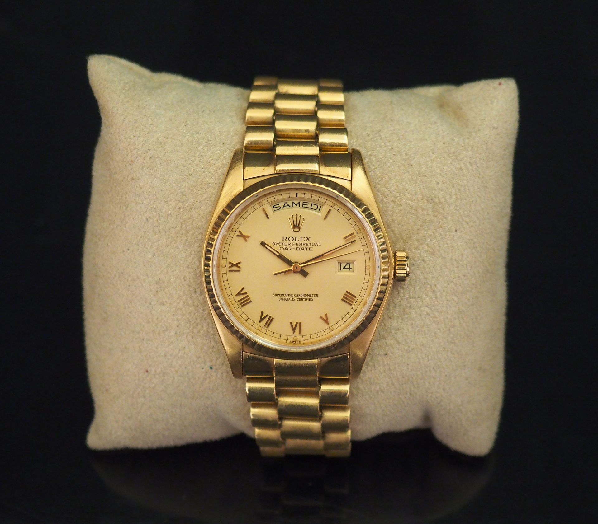 Null ROLEX
Day Date
Ref. 18038
No. 6128682
Bracelet watch in 18k (750) gold. Rou&hellip;