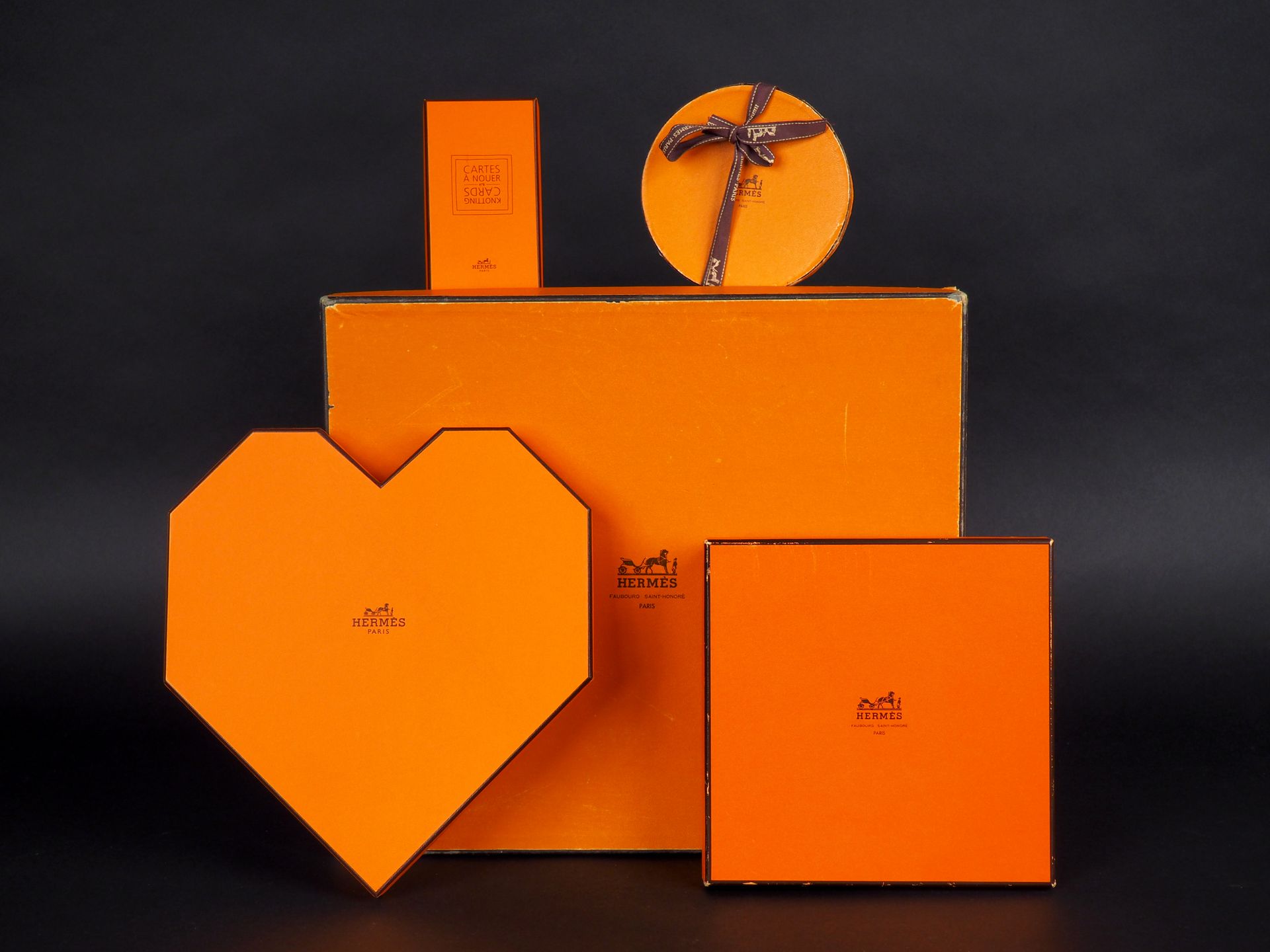 HERMES Set of empty boxes and a set of cards to tie.
