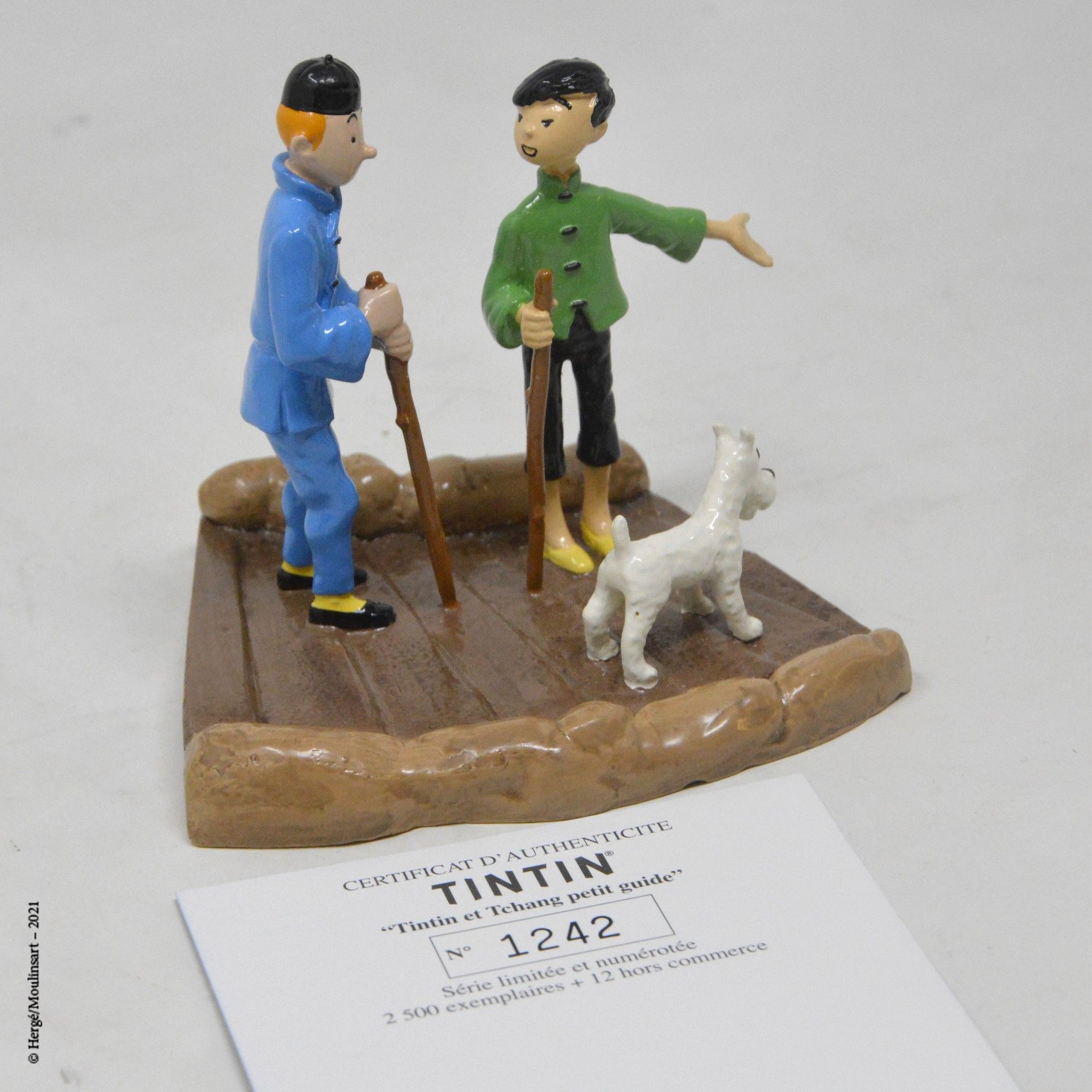 LE LOTUS BLEU Hergé/moulinsart

Hergé :穆林萨特铅/经典系列

蓝莲花：丁丁和老蒋的 "小指南" (2006)

参考资料&hellip;