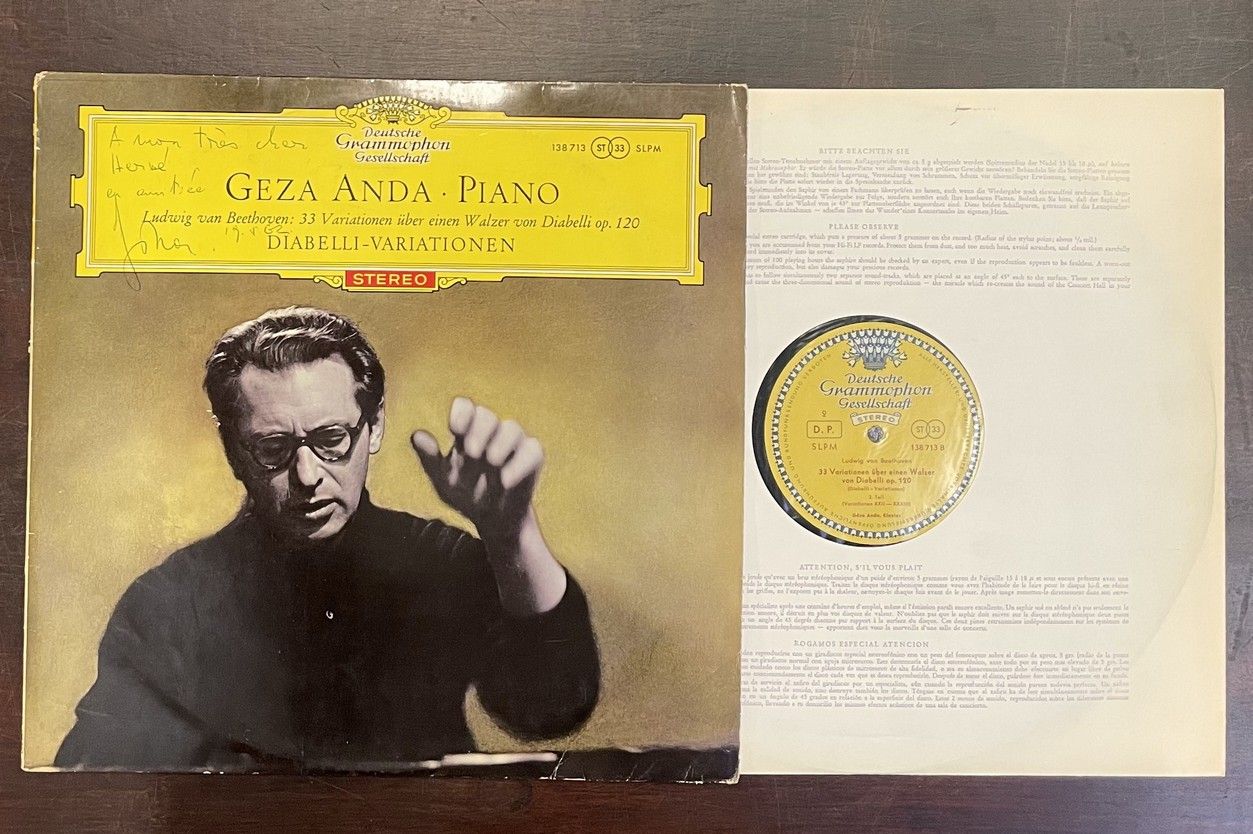 Geza ANDA 一张33T唱片--Geza Anda/钢琴，标签：Deutsche Grammophon Tulip Stereo

编号：138 713，&hellip;