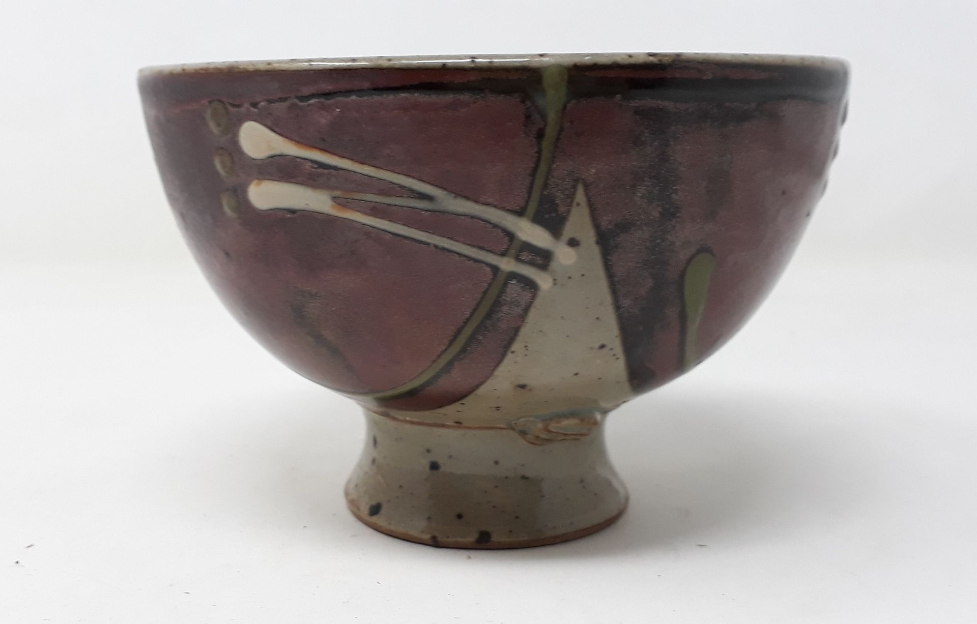 Null DEVERCHERE Sylvie

Stoneware bowl with red, green and white decoration, sta&hellip;