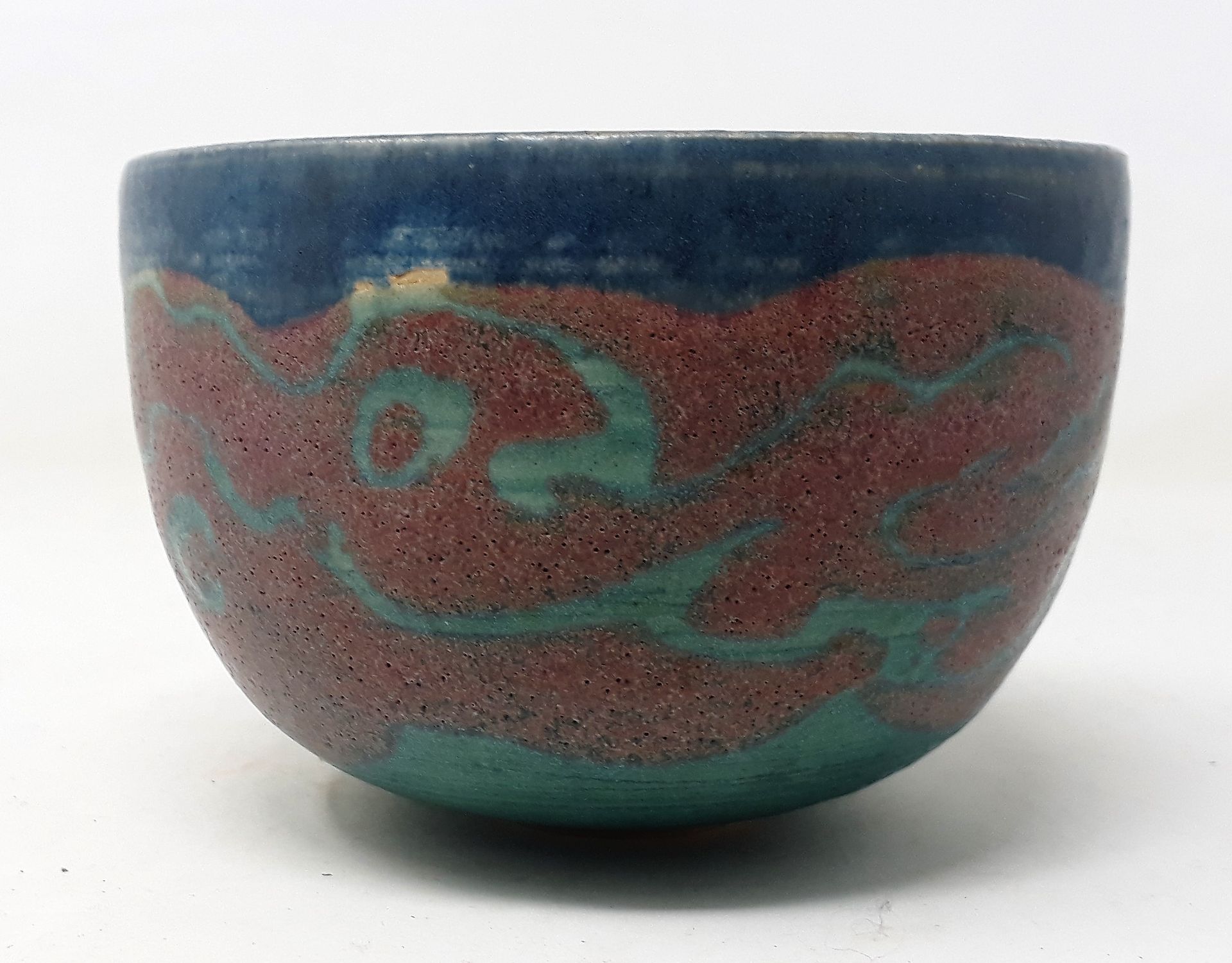 Null BARTON B．

绿松石和粉红色装饰的瓷碗，脚跟下有印记和n°204

直径：12.5；高：8厘米