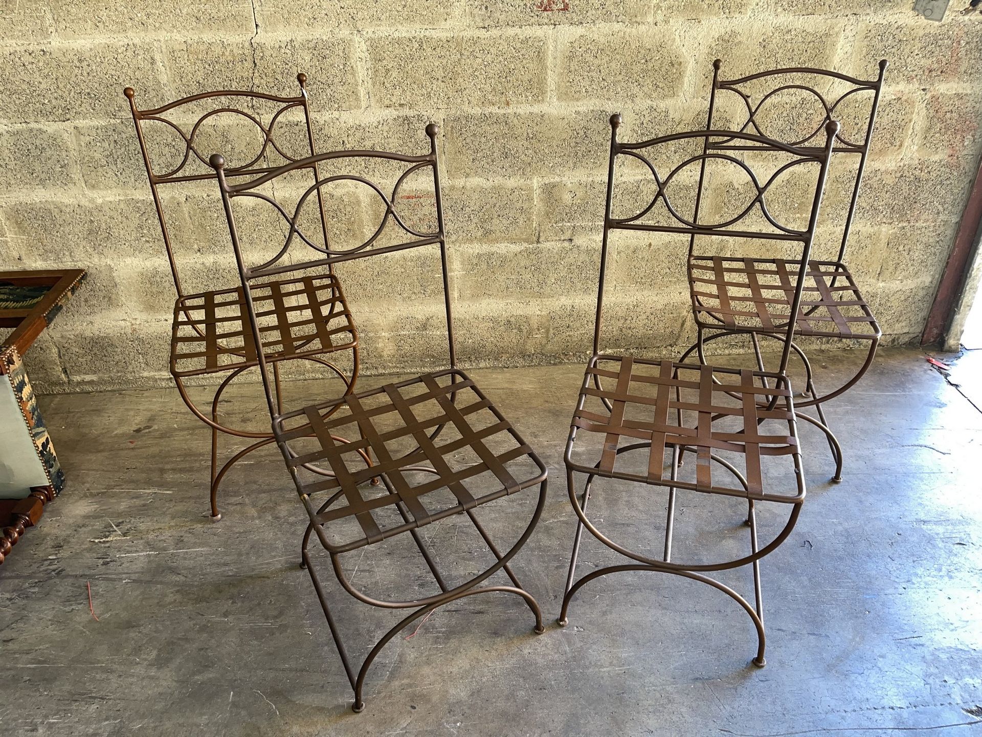 Null Quattro sedie da giardino in ferro battuto
XX secolo
