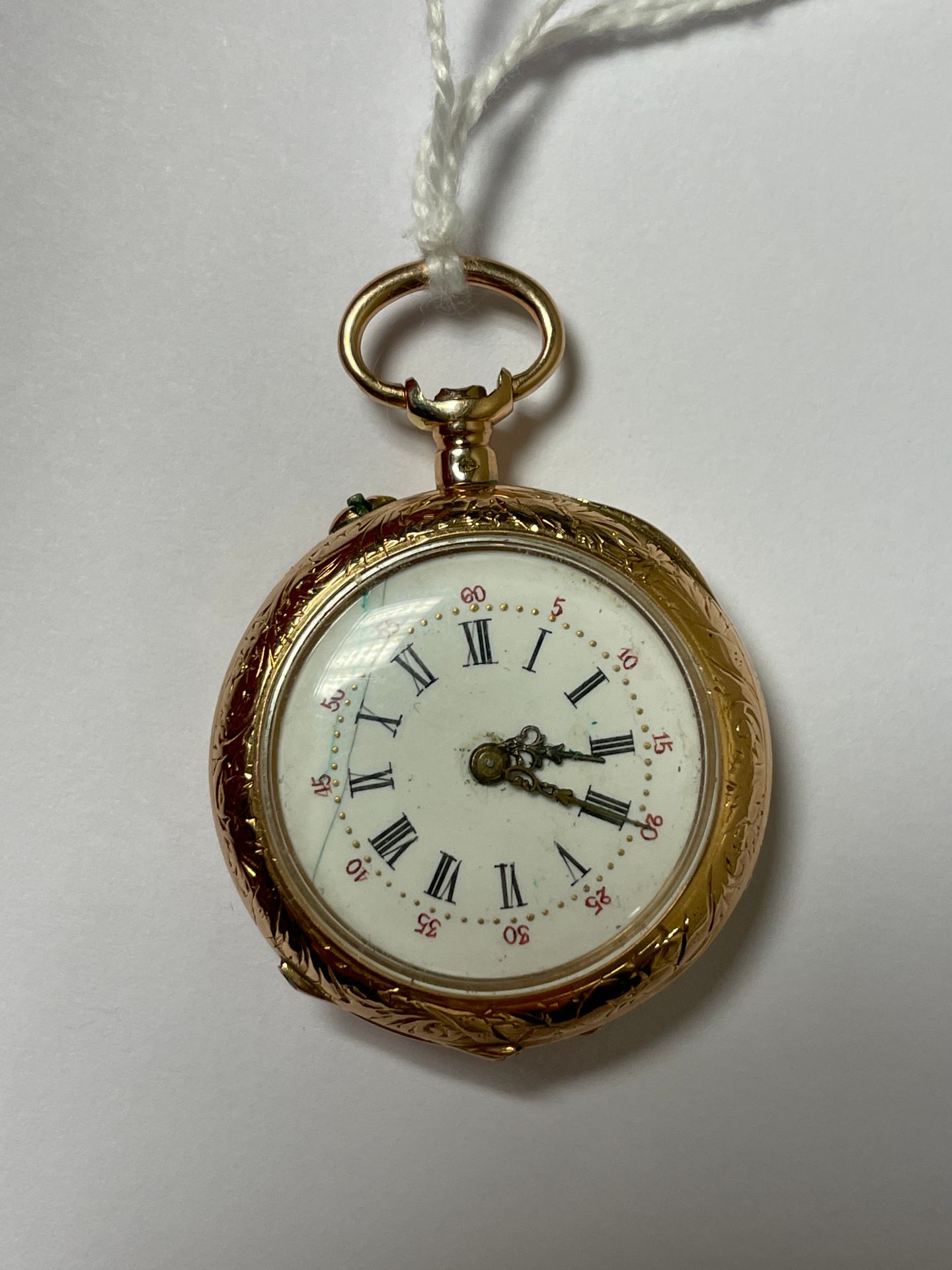 Null POCKET WATCH in 18K yellow gold. White enamelled dial, Roman numerals. Chas&hellip;