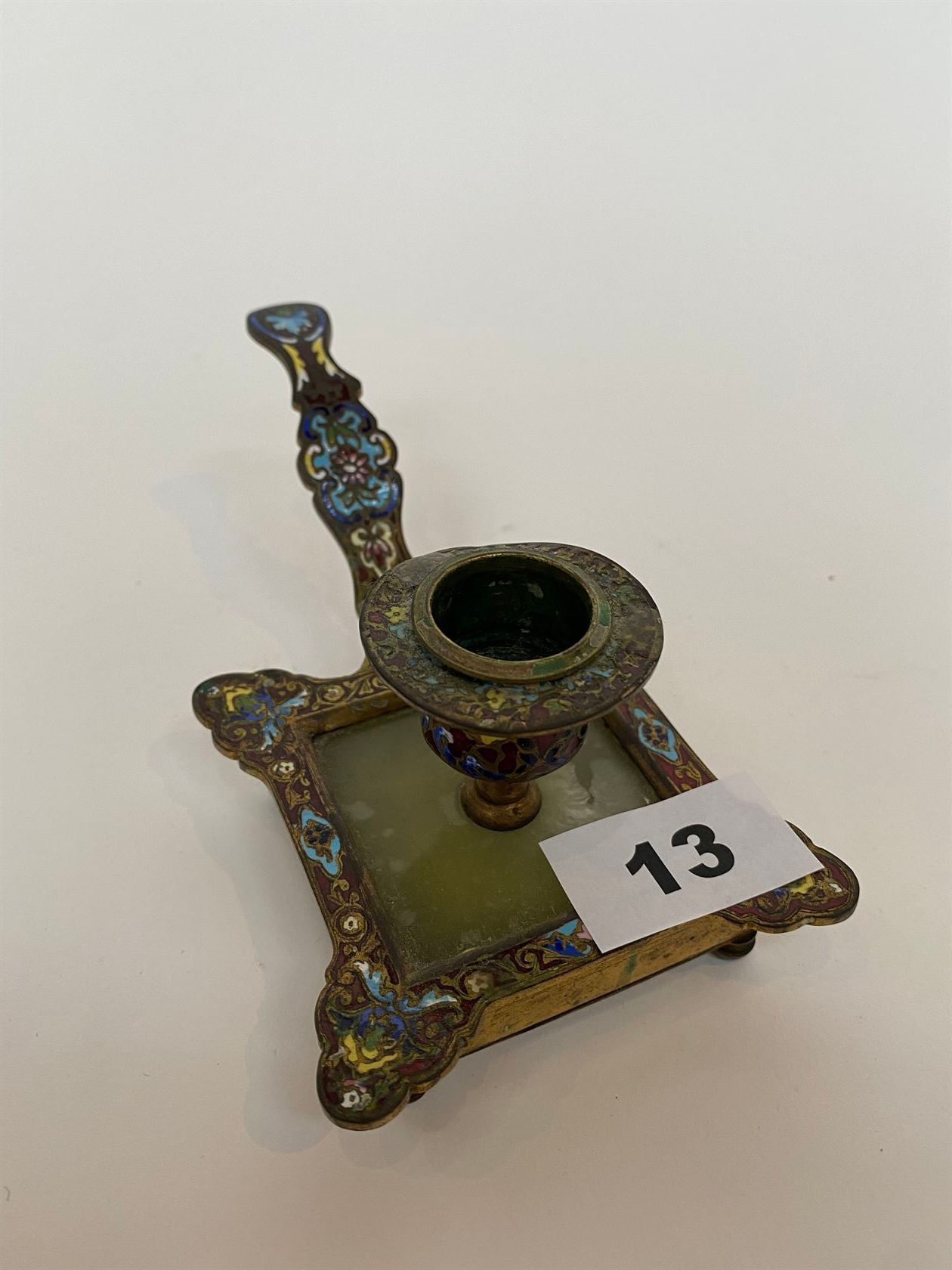 Null PETIT BOUGEOIR à main en onyx vert cerclé d’émaux cloisonnés polychromes su&hellip;