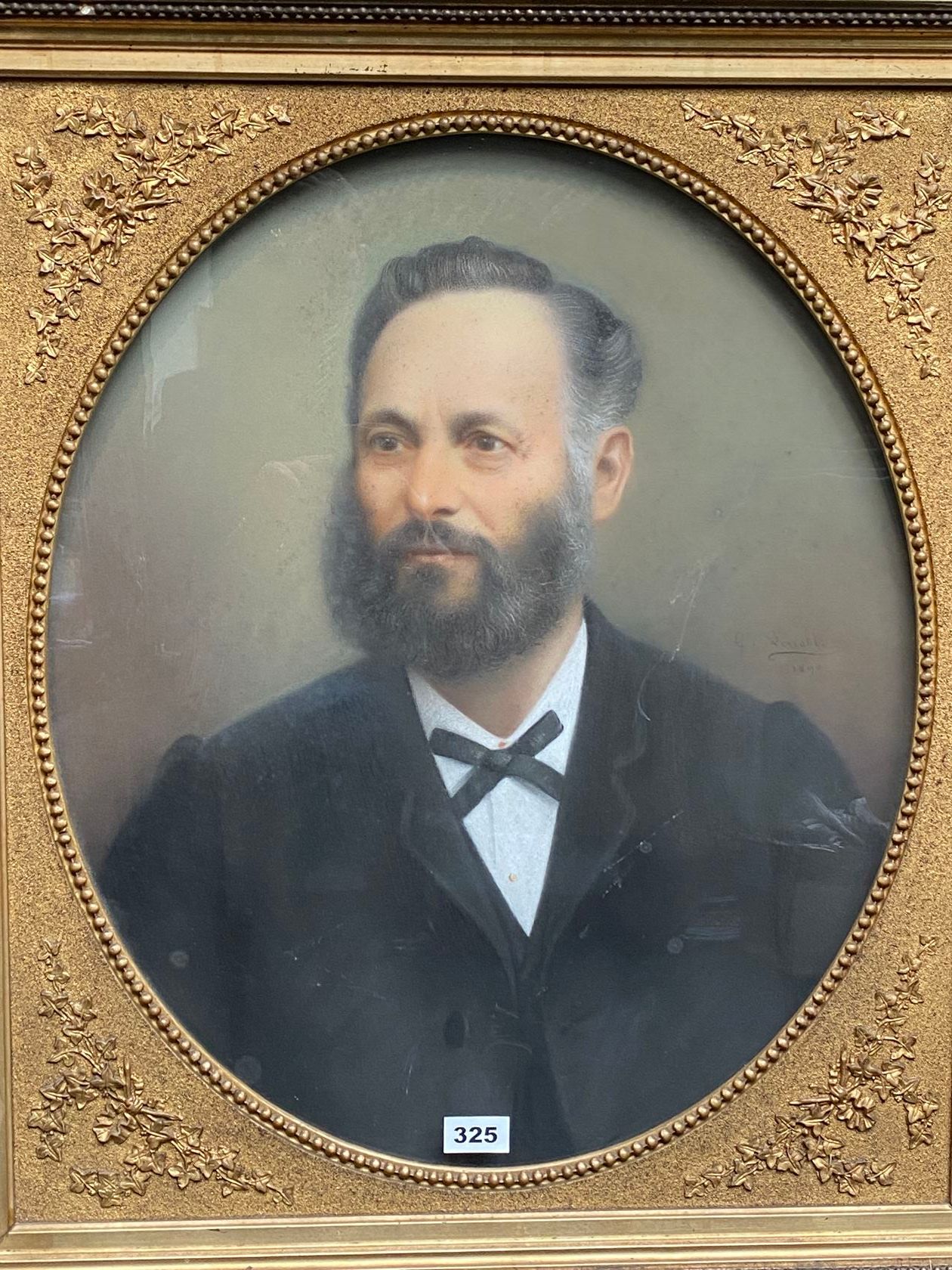 Null G.LENOBLE："一个人的肖像"，纸上粉彩画，签名和日期为1890年，装在一个漂亮的镀金和粉刷的木框中（框架上有几个小的缺口）。框架的尺寸：高度7&hellip;