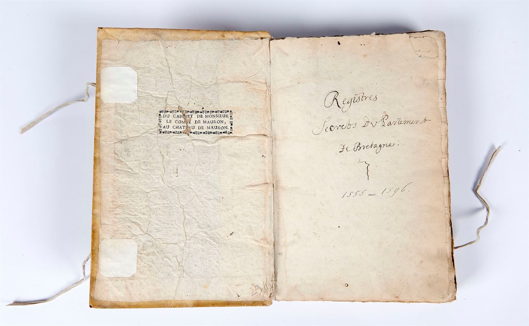 Null [MANUSCRIT - BRETAGNE (Parlement de) - 布列塔尼议会的秘密登记簿 - 1555-1596。16世纪下半叶的手稿，&hellip;