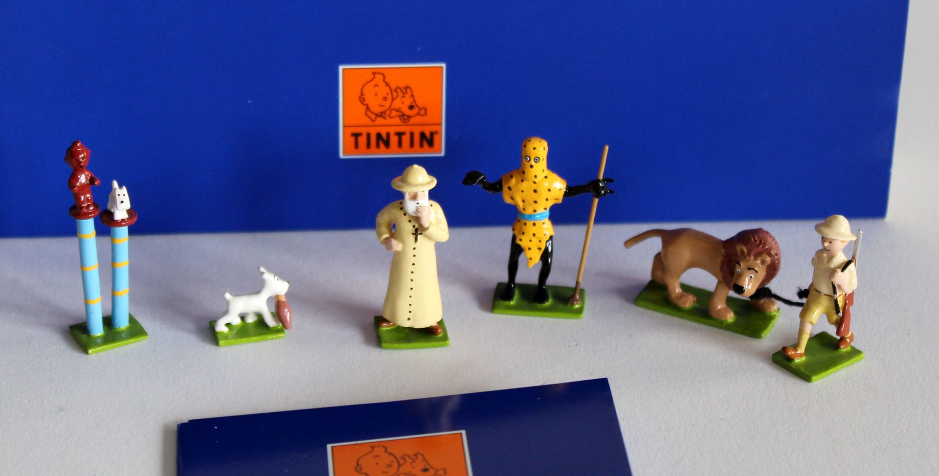 Null Figurines Moulinsart / PIXI - TINTIN - Mini Série : Tintin au Congo. Mini s&hellip;